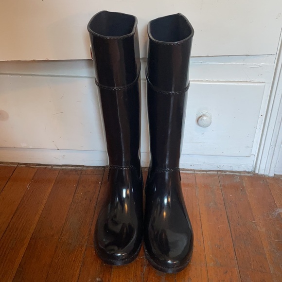 Michael Kors Rainboots - Picture 5 of 7